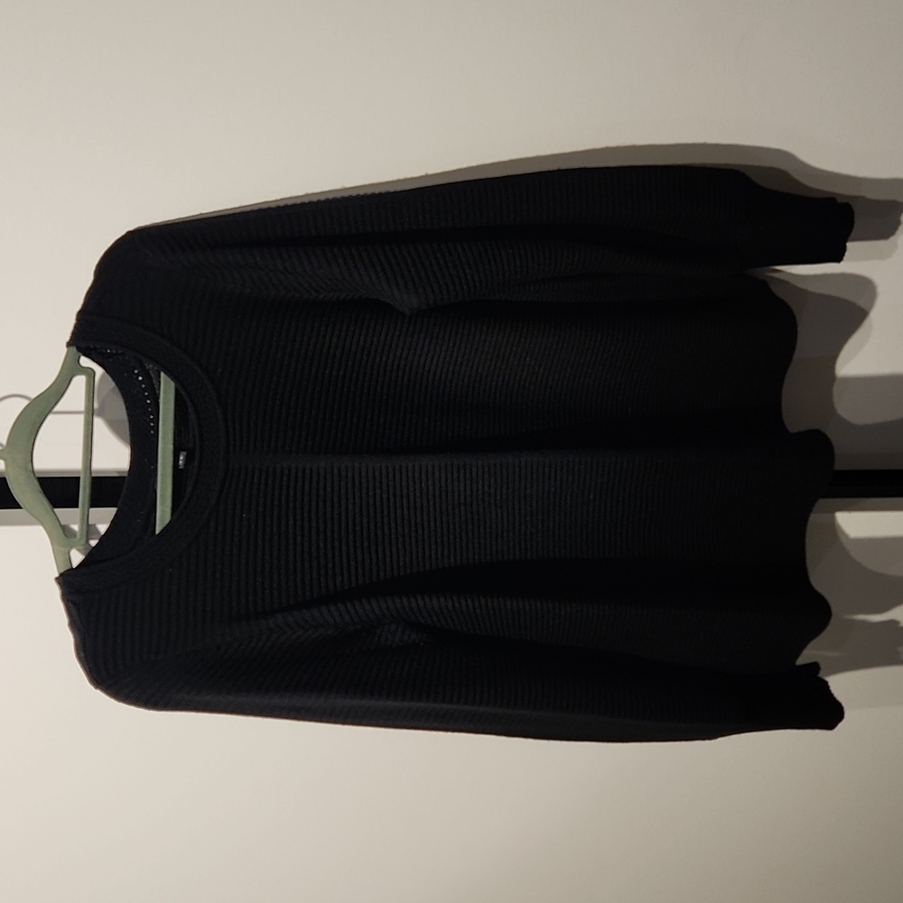 Cyrus Black Sweater L